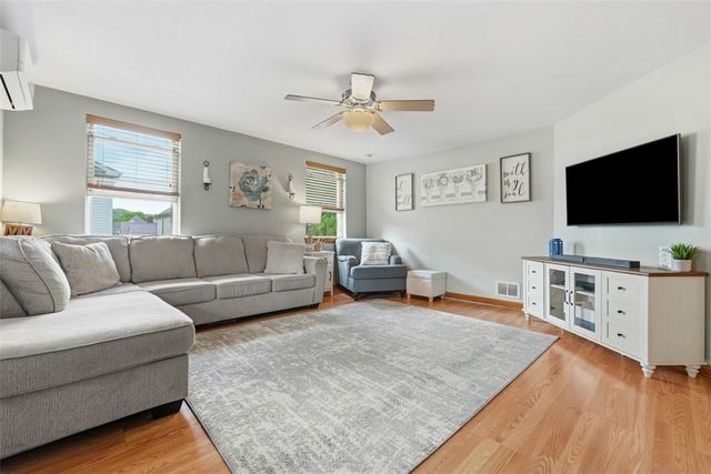 615 Lincoln Pl, Sewickley, PA 15143