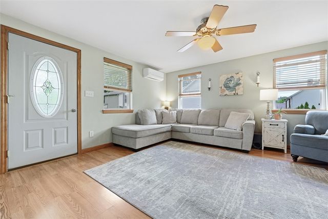 615 Lincoln Pl, Sewickley, PA 15143