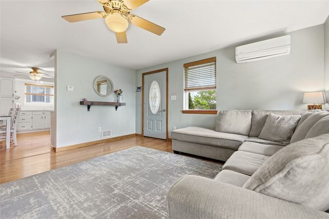 615 Lincoln Pl, Sewickley, PA 15143