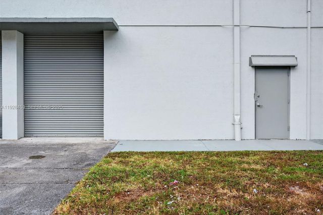 Furniture Store For Sale in the Tamiami Area, Miami, FL 33184