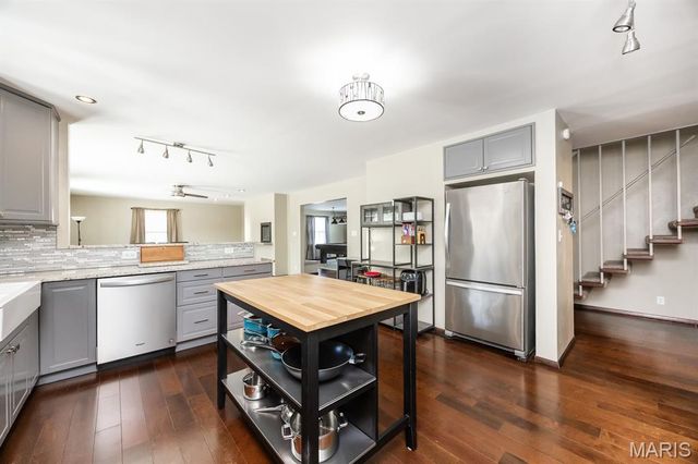 12 E State Street E, Mascoutah, IL 62258