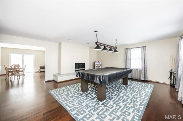 12 E State Street E, Mascoutah, IL 62258