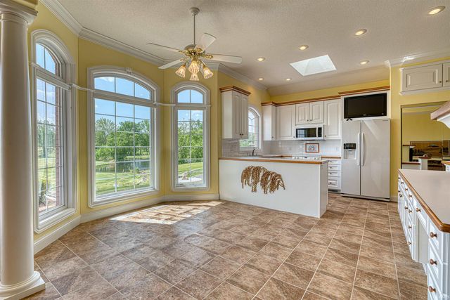 2129 Championship Drive, Evansville, IN 47725
