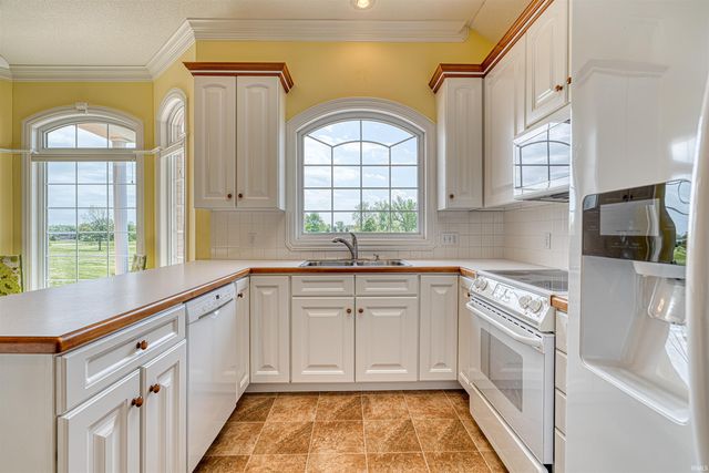 2129 Championship Drive, Evansville, IN 47725