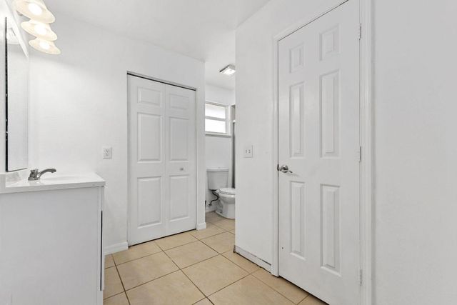 449 SE Oakridge Drive, Port St. Lucie, Port St Lucie, FL 34984