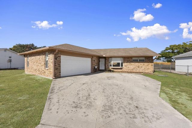 449 SE Oakridge Drive, Port St. Lucie, Port St Lucie, FL 34984