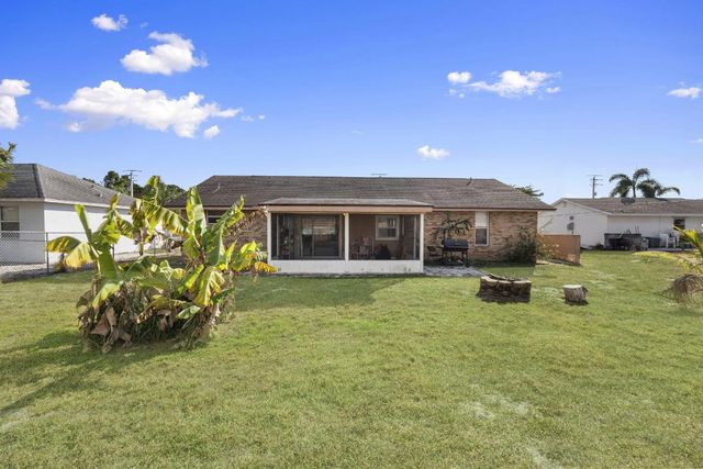 449 SE Oakridge Drive, Port St. Lucie, Port St Lucie, FL 34984