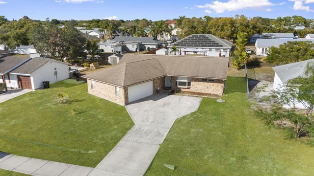 449 SE Oakridge Drive, Port St. Lucie, Port St Lucie, FL 34984