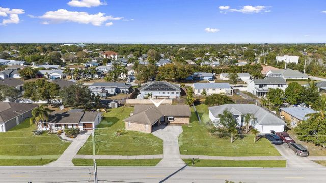 449 SE Oakridge Drive, Port St. Lucie, Port St Lucie, FL 34984