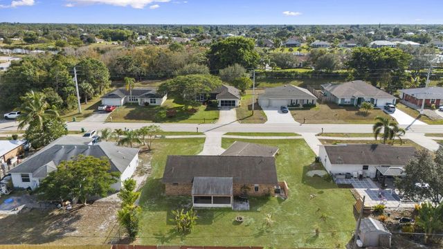 449 SE Oakridge Drive, Port St. Lucie, Port St Lucie, FL 34984