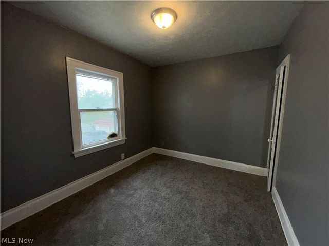 10014 Sladden Avenue, Garfield Heights, OH 44125