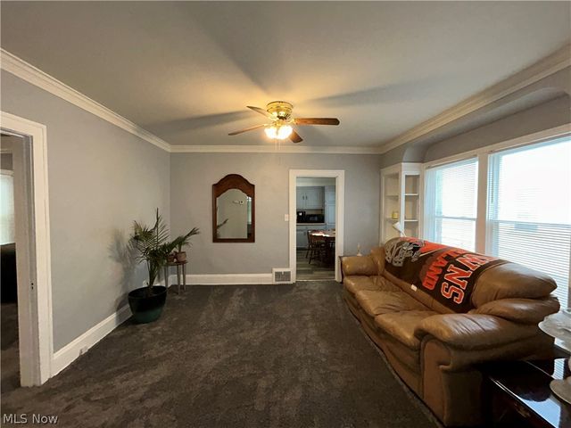 10014 Sladden Avenue, Garfield Heights, OH 44125