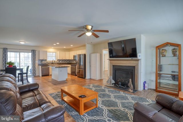 51 LULU LN, Dover, DE 19901