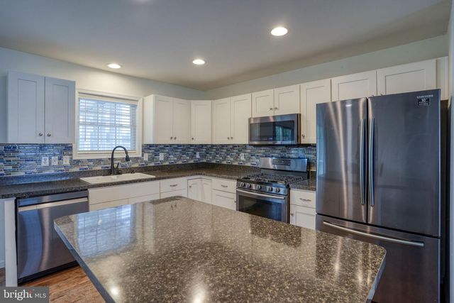 51 LULU LN, Dover, DE 19901