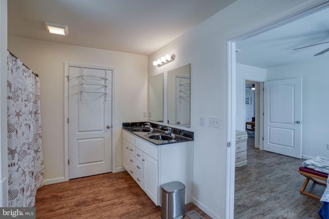 51 LULU LN, Dover, DE 19901