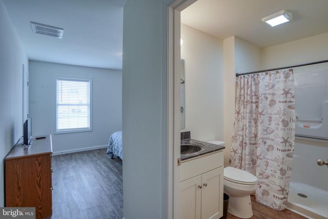 51 LULU LN, Dover, DE 19901