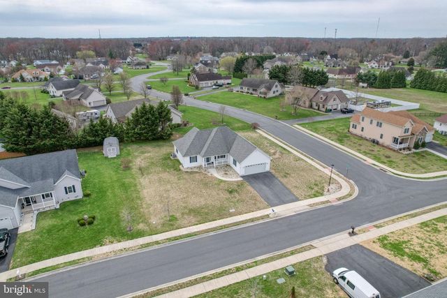 51 LULU LN, Dover, DE 19901