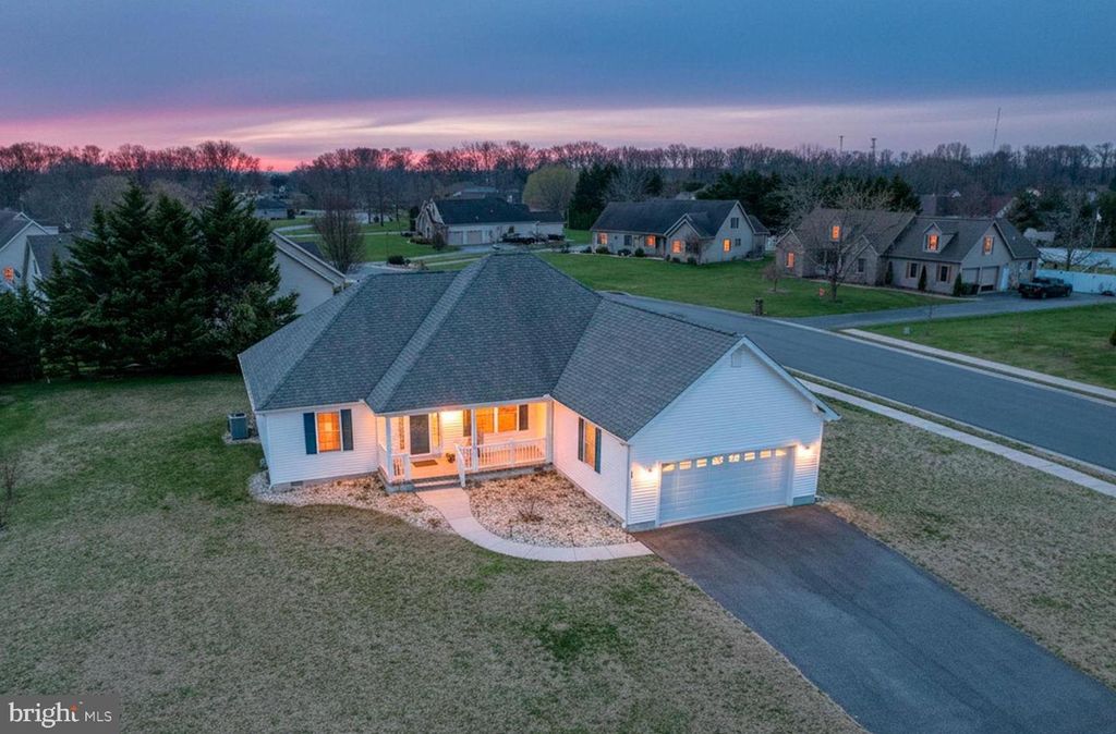 51 LULU LN, Dover, DE 19901