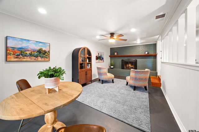 1920 S Sneed Ave, Tyler, TX 75701