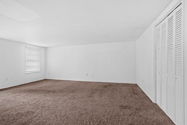 101 W Park Row Drive, Arlington, TX 76010