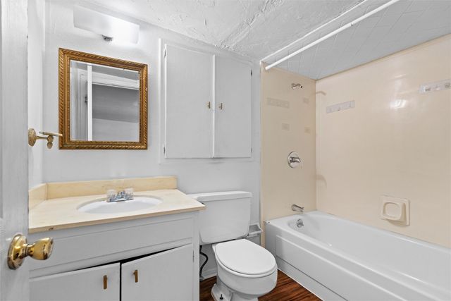 101 W Park Row Drive, Arlington, TX 76010