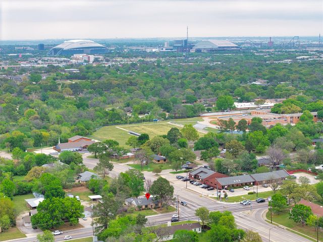 101 W Park Row Drive, Arlington, TX 76010
