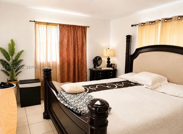 9331 NW 24th Pl, Sunrise, FL 33322