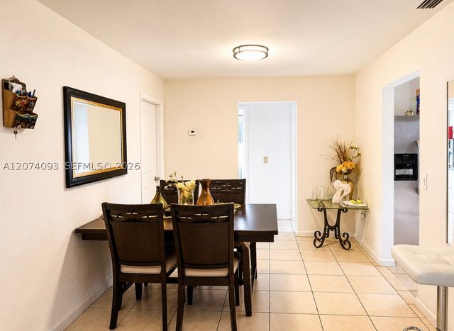 9331 NW 24th Pl, Sunrise, FL 33322