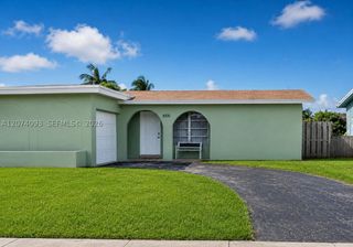 9331 NW 24th Pl, Sunrise, FL 33322