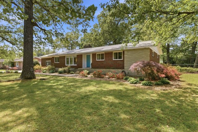 105 Westwood Dr, Tullahoma, TN 37388