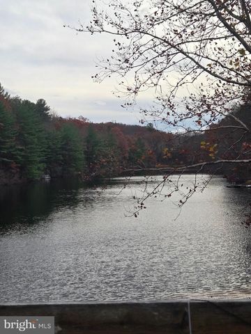 FEATHER BED, Hedgesville, WV 25427