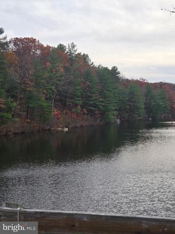 FEATHER BED, Hedgesville, WV 25427