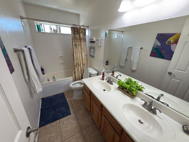 2535 E Electra Lane, Phoenix, AZ 85024