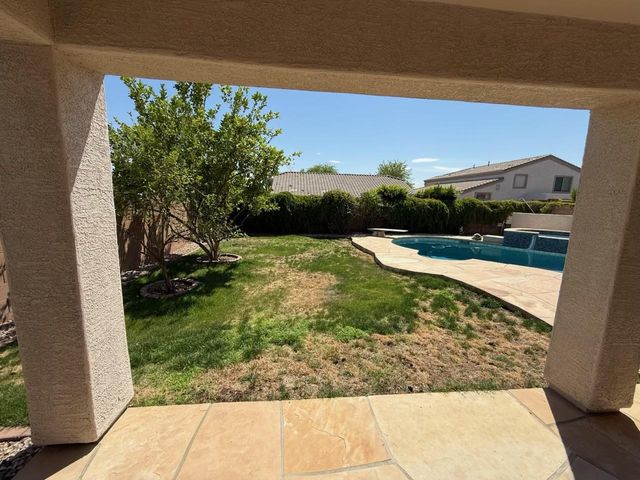 2535 E Electra Lane, Phoenix, AZ 85024