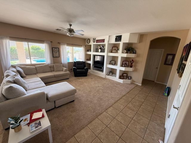 2535 E Electra Lane, Phoenix, AZ 85024