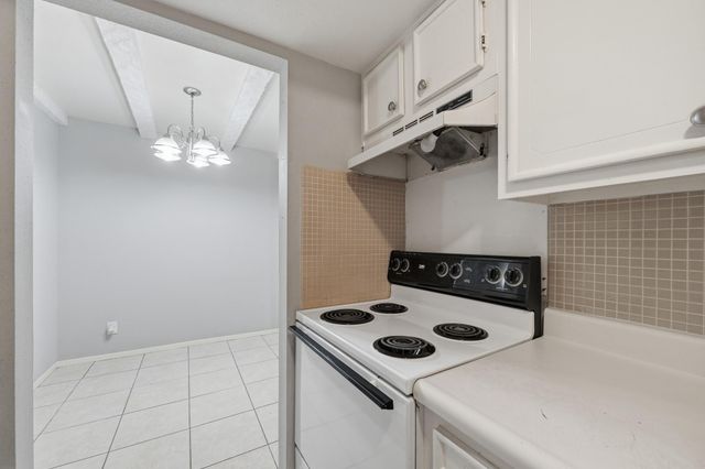11550 Chimney Rock Road 133, Houston, TX 77035