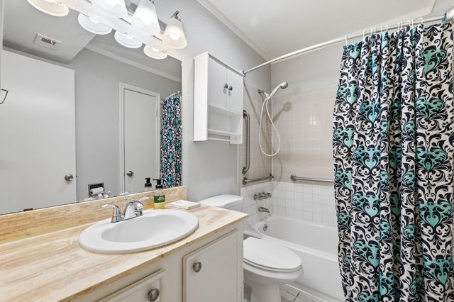 11550 Chimney Rock Road 133, Houston, TX 77035