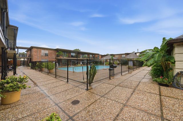 11550 Chimney Rock Road 133, Houston, TX 77035