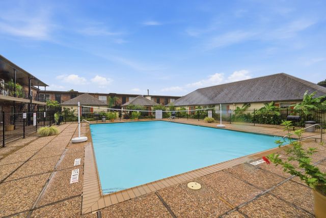 11550 Chimney Rock Road 133, Houston, TX 77035