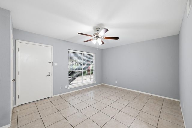 11550 Chimney Rock Road 133, Houston, TX 77035