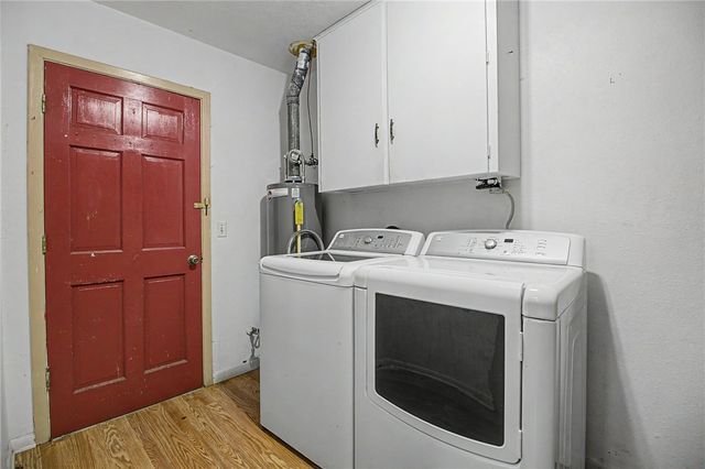 1102 West 9th Street, Caldwell, TX 77836