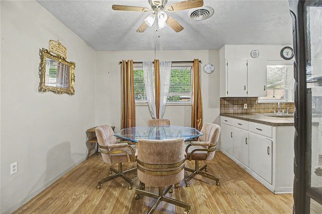 1102 West 9th Street, Caldwell, TX 77836