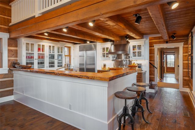 12 Via Estancia, Santa Fe, NM 87506