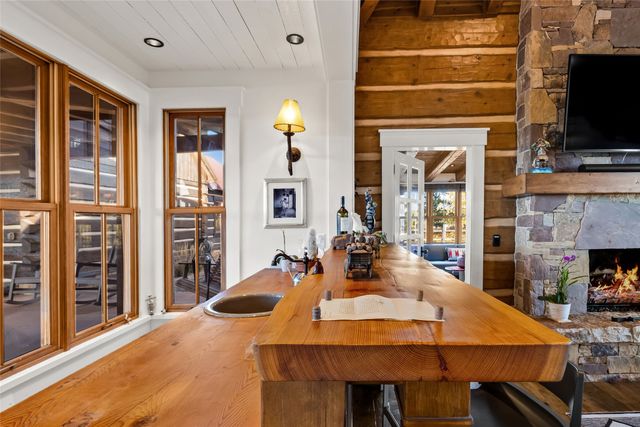 12 Via Estancia, Santa Fe, NM 87506