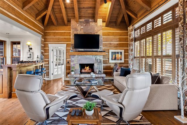 12 Via Estancia, Santa Fe, NM 87506