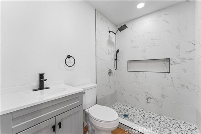 42524 42nd W, Lancaster, CA 93536