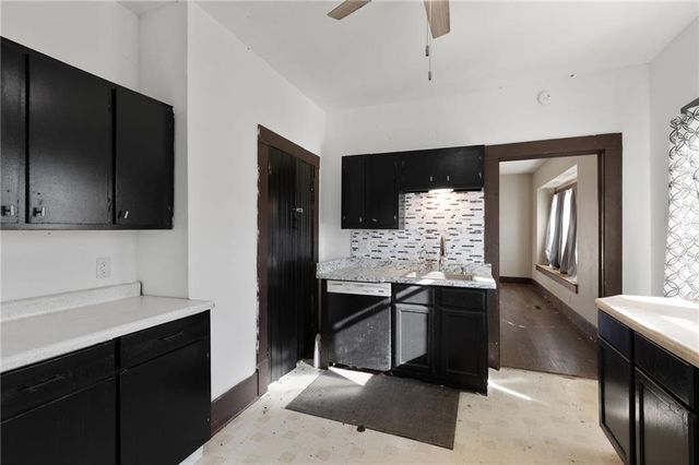 180 SW 21 Road, Warrensburg, MO 64093