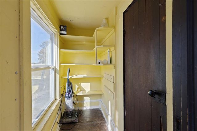 180 SW 21 Road, Warrensburg, MO 64093