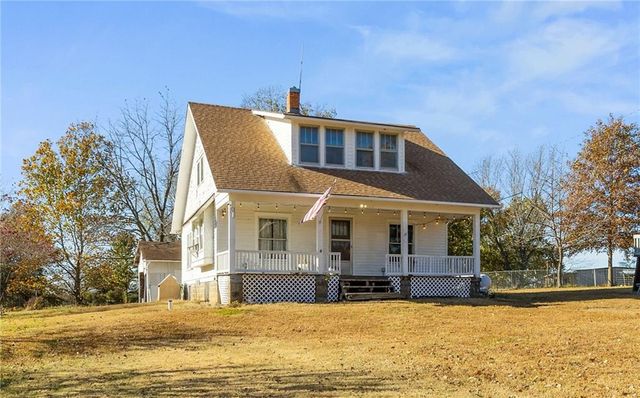 180 SW 21 Road, Warrensburg, MO 64093