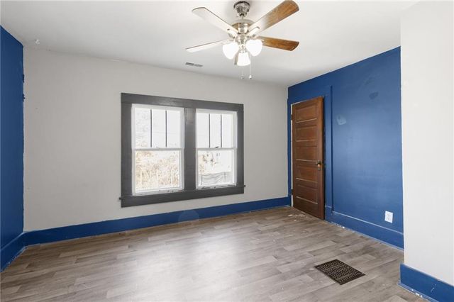 180 SW 21 Road, Warrensburg, MO 64093